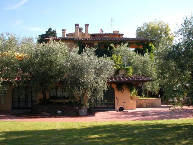 Vendesi villa singola a Poggio a Caiano
