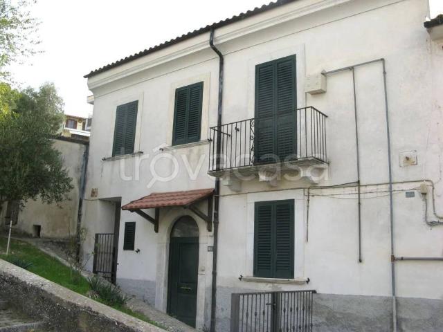 Vendesi villa singola a Popoli via Coste Di Fiume, 56