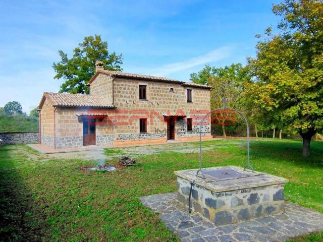 Vendesi villa singola a Porano