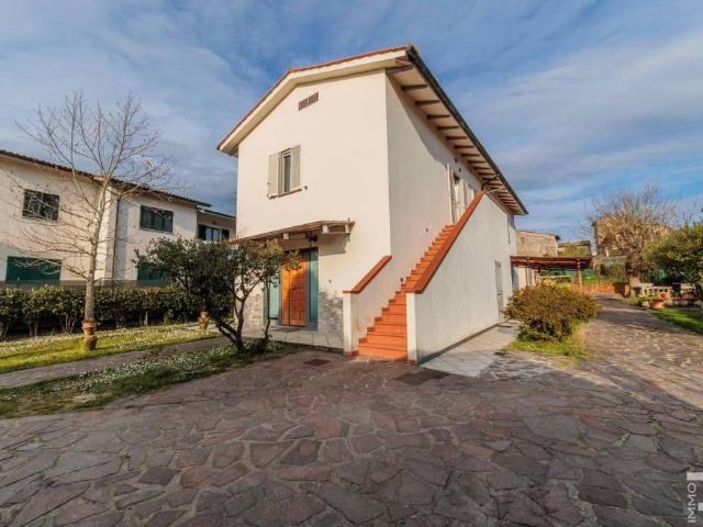 Vendesi villa singola a Quartaia, Colle di Val d'Elsa
