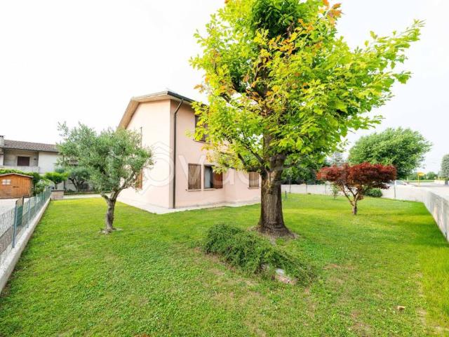 Vendesi villa singola a Quinto Vicentino via Giuseppe Ungaretti, Villaggio Montegrappa