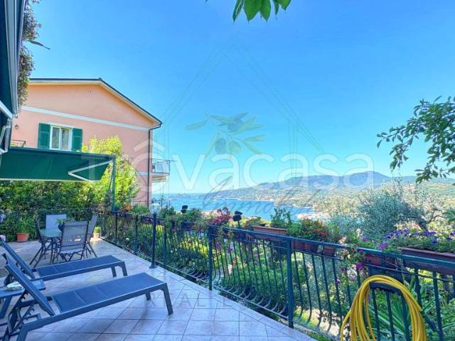 Vendesi villa singola a Rapallo via Carcassoni, Parco Casale Castello dei Sogni
