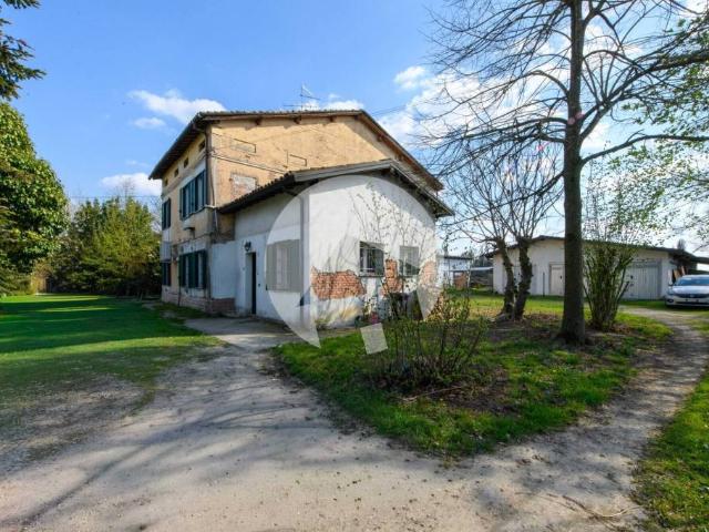 Vendesi villa bifamiliare a Rio Saliceto via Rovertella, 5