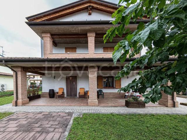 Vendesi villa singola a Riolo Terme