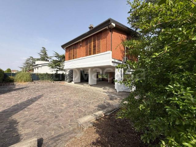 Vendesi villa singola a Rivergaro