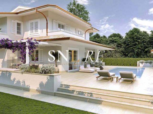 Vendesi villa singola a Roma Imperiale, Forte dei Marmi