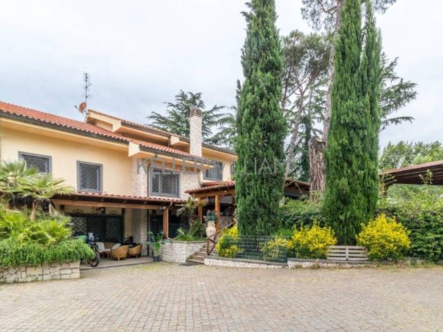 Vendesi villa singola a Roma, La Storta