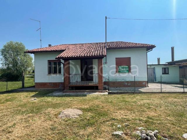 Vendesi villa singola a Ronchis via Massilute, 1