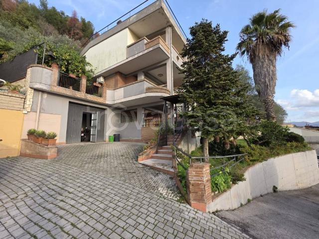Vendesi villa singola a Roccarainola via Goffredo Mameli