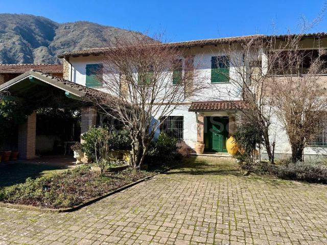 Vendesi villa singola a Rocchetta Ligure via Umberto I