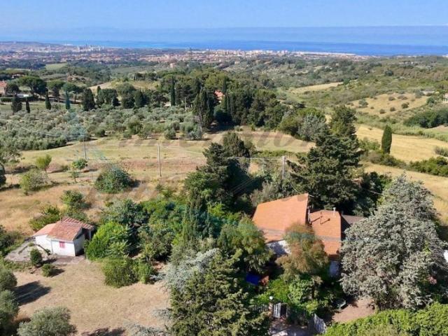 Vendesi villa singola a Rosignano Marittimo