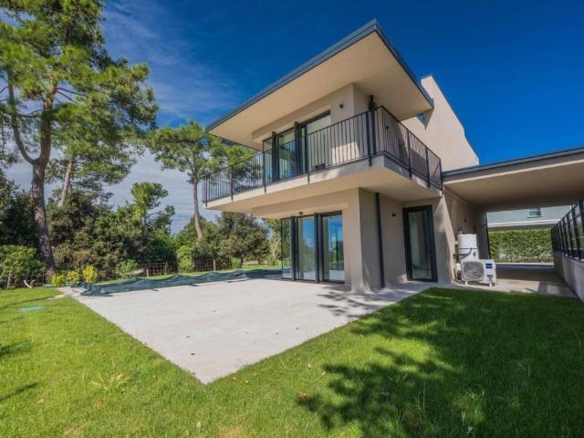 Vendesi villa singola a Rosolina via Po di Levante, Isola Albarella