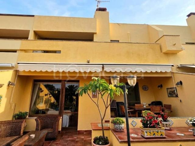 Vendesi villa singola a Sciacca via dei Frassini