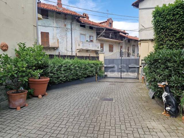 Vendesi villa singola a Samone