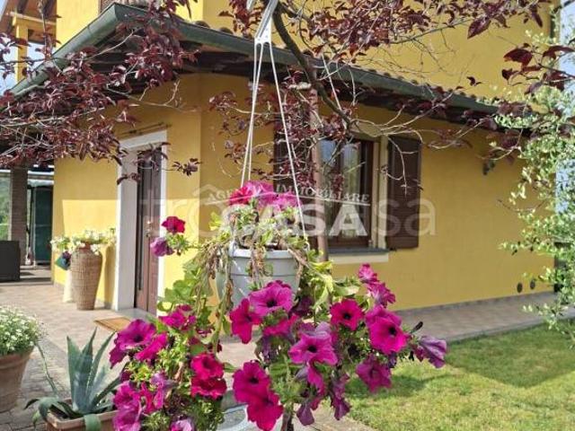 Vendesi villa singola a Santa Maria a Monte