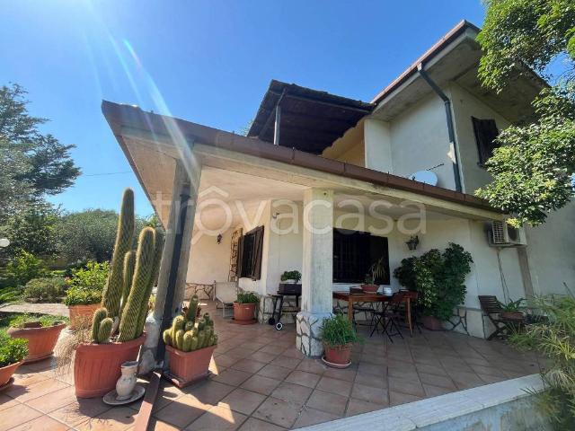 Vendesi villa singola a Sant'Angelo Romano via Martinozzi