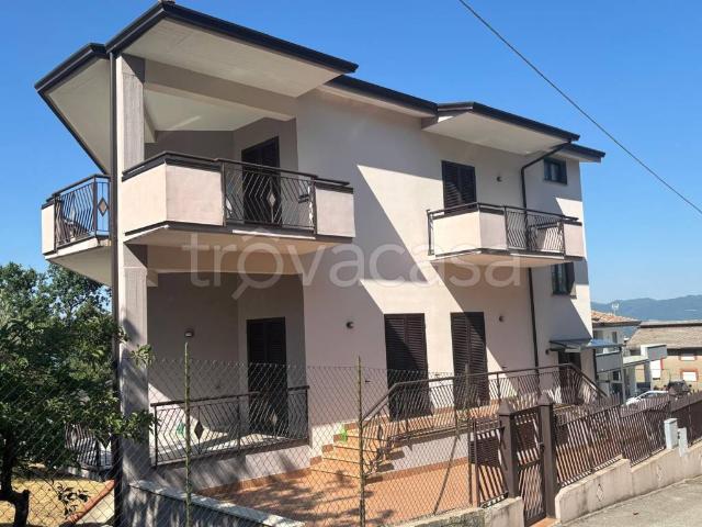 Vendesi villa singola a Santo Stefano del Sole via Casa Petretta