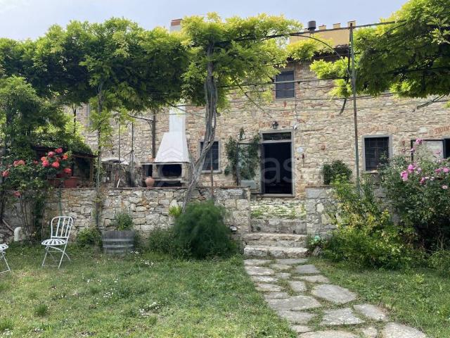 Vendesi villa singola a San Casciano in Val di Pesa via Gualtiero Nunzi, Mercatale