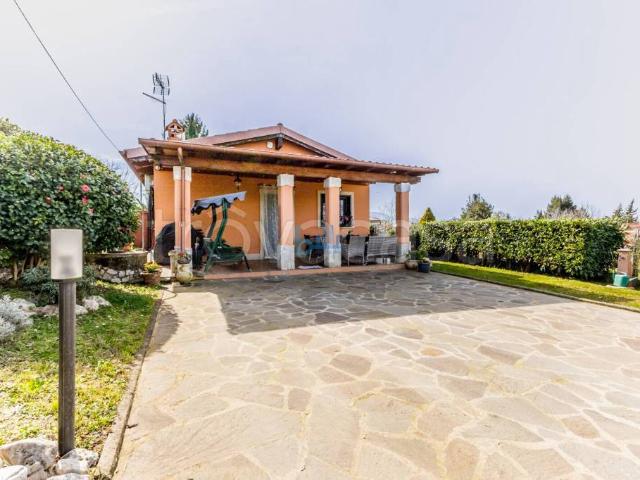 Vendesi villa singola a San Cesareo