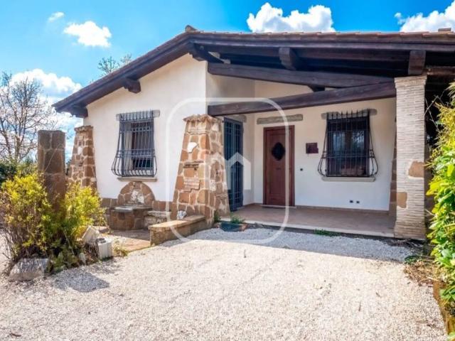 Vendesi villa singola a San Cesareo