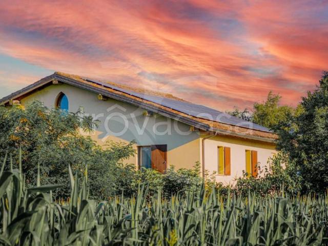 Vendesi villa singola a San Giovanni in Persiceto via Samoggia Vecchia, 2