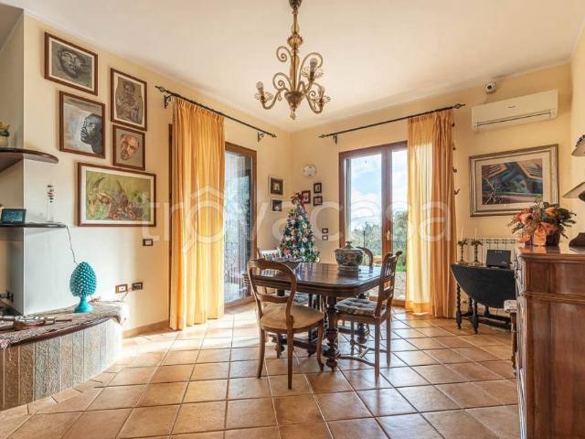 Vendesi villa singola a San Martino delle Scale, Monreale