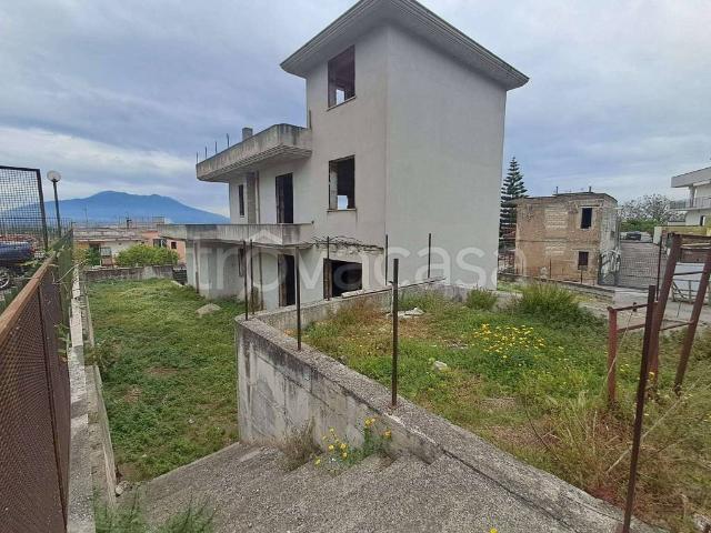 Vendesi villa singola a San Paolo Bel Sito via casavisciano snc