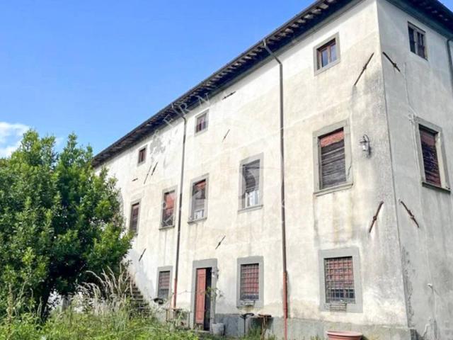 Vendesi villa singola a San Piero, Montecarlo