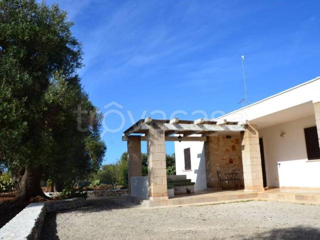 Vendesi villa singola a San Vito dei Normanni