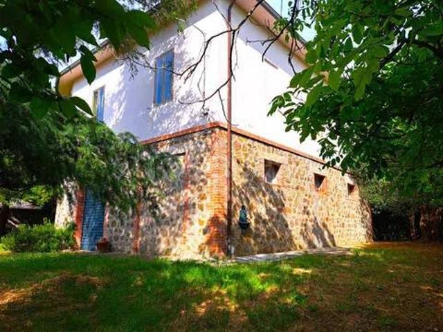 Vendesi villa singola a Seggiano