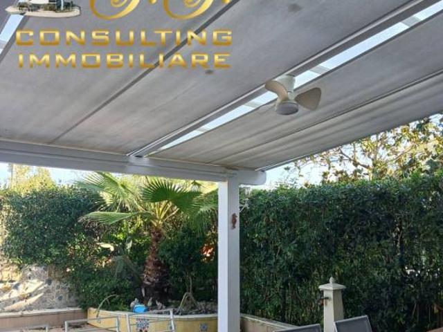 Vendesi villa singola a Sessa Aurunca, Baia Domizia