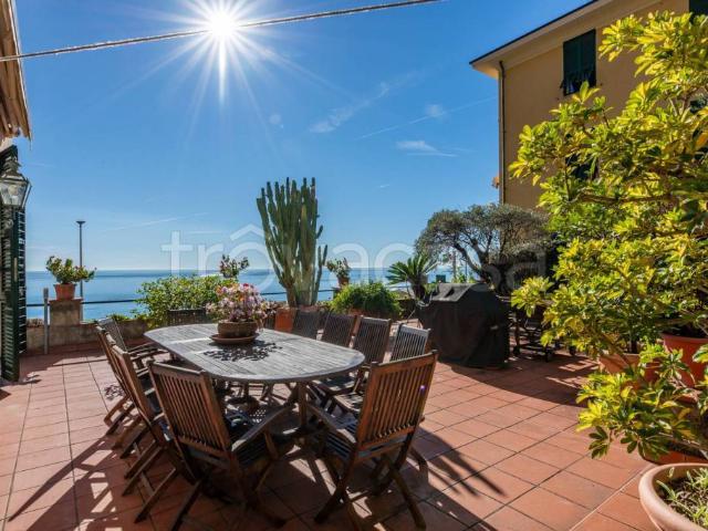 Vendesi villa singola a Sori via XXV Aprile