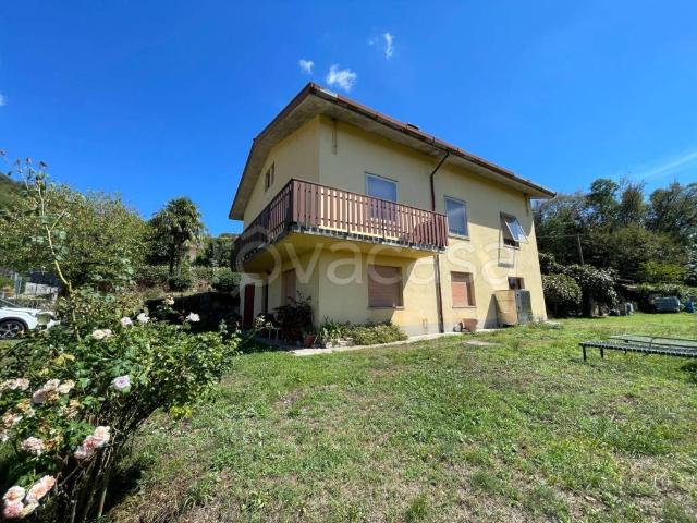Vendesi villa singola a Sornico, Artegna