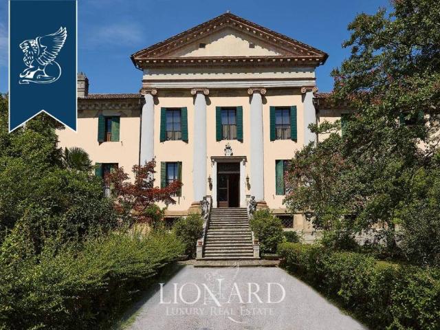 Vendesi villa singola ad Abano Terme