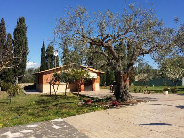 Vendesi villa singola ad Alghero