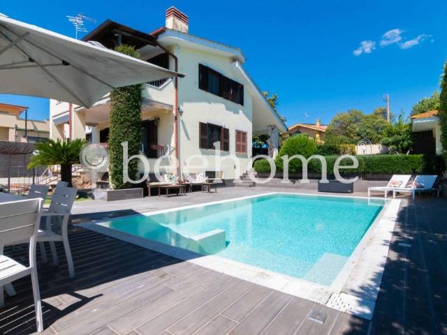 Vendesi villa singola ad Ardea via Olbia, 39, Nuova Florida