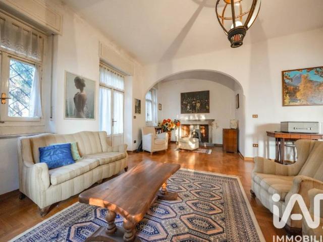 Vendesi villa singola ad Asso