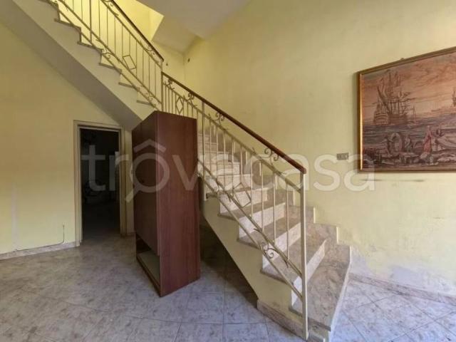 Vendesi villa singola ad Avola