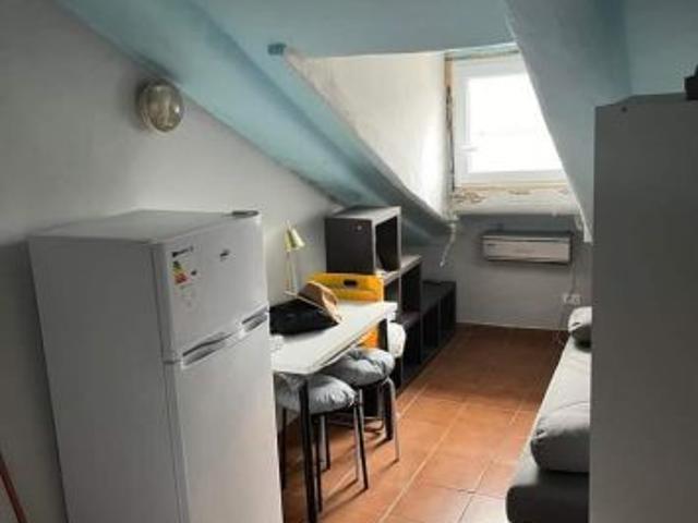 VENDESI 2 MONOLOCALI MANSARDATI QUARTIERE SAN SALVARIO