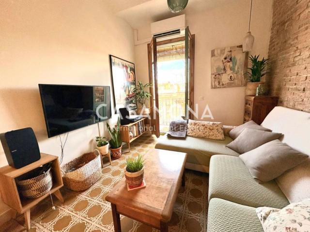 VENDIDO \&amp 13 Descubra este acogedor apartamento catal&a. 64m² Barcelona
