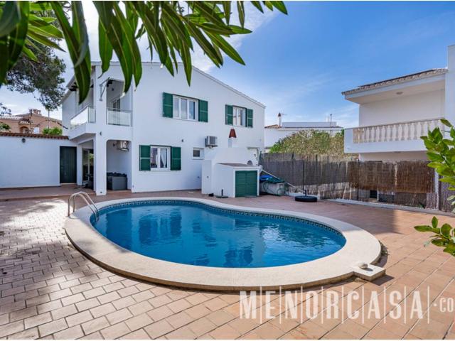 VENDIDO! CHALET UNIFAMILIAR CON PISCINA EN SANTA ANA