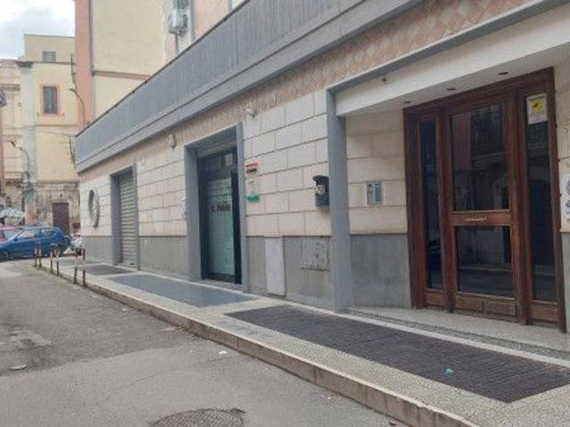 VENDITA AMPIO UFFICIO VIA SASSEO,11