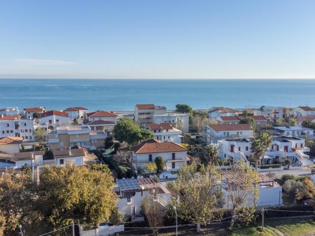 Vendita Appartamento 90 m² 3 camere Numana 90m² Numana lido