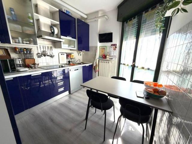Vendita Appartamento da 98 mq in Via Montello