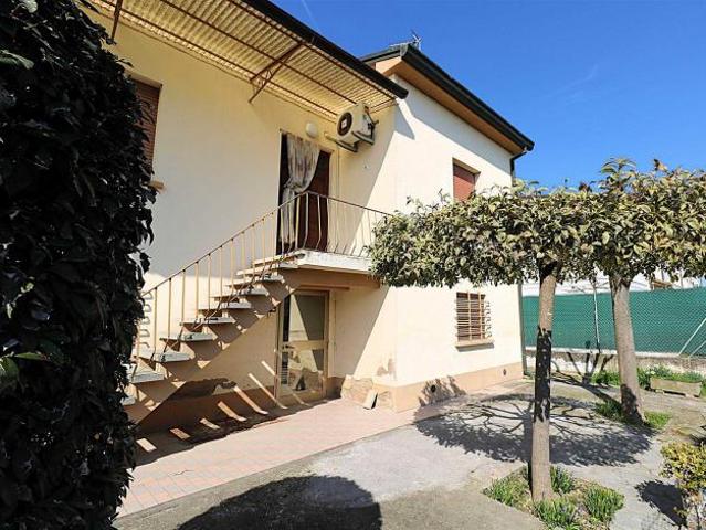 Vendita Casa singola da 150 mq con giardino