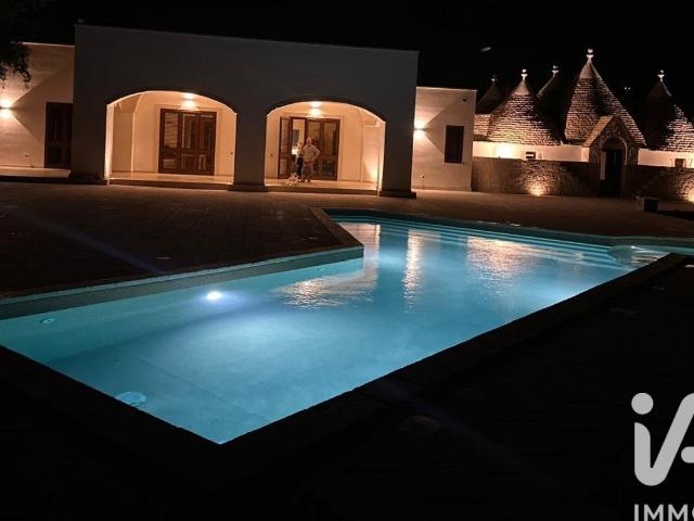 Vendita Casa 337 m² 5 camere 337m² Carovigno