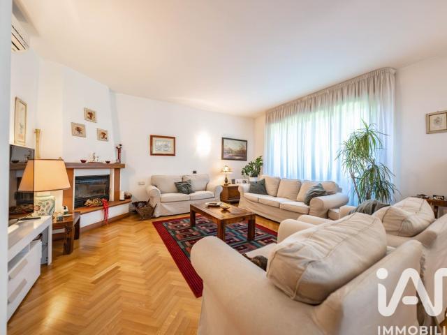 Vendita Casa indipendente / Villa 195 m² 3 camere Arese 195m² Arese