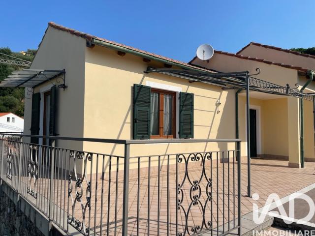Vendita Casa indipendente / Villa 103 m² 2 camere Finale. 103m² Finale Ligure