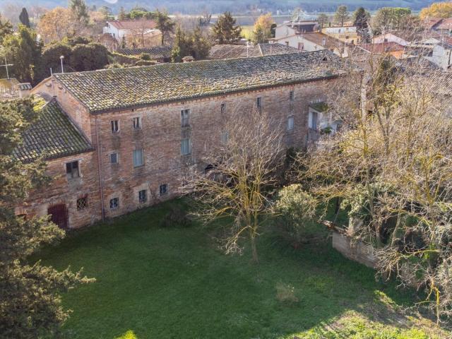 Vendita Casa indipendente / Villa 1006 m² 10 camere Osim. 1006m² Osimo