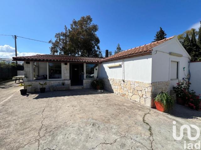 Vendita Casa indipendente / Villa 121 m² 3 camere Lotzor. 121m² Lotzorai
